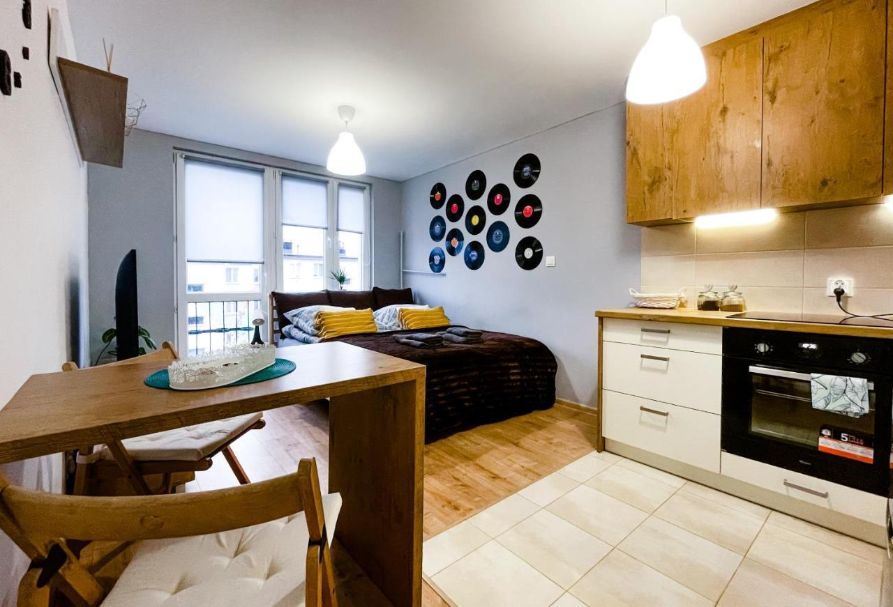 مييلتس Apartament W Sercu Mielca Netflix المظهر الخارجي الصورة